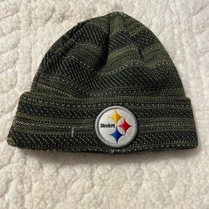 New without the tags. Never worn Pittsburgh Steelers New Era Beanie